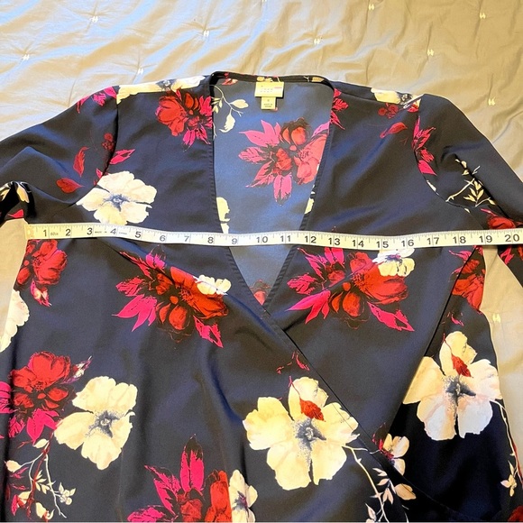a new day Blue Navy Pink Floral Long Sleeve V Neck Mock Wrap Long Sleeve Small - Picture 7 of 10